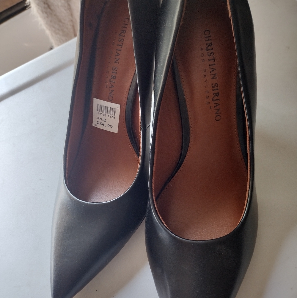 Black high heels 4 in classic